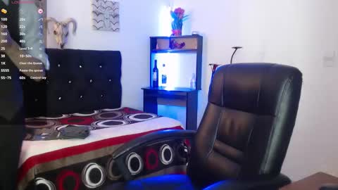 Snapshot of jeam_hot chatting on October 21, 11:05 pm jeam_hot online show from October 21, 11:05 pm