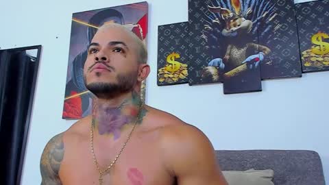 Snapshot of jean_lopez chatting on January 9, 10:41 am Jean axelcrow Modelo Independiente online show from January 9, 10:41 am