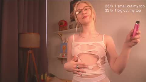 Jean online show from March 11, 9:02 am