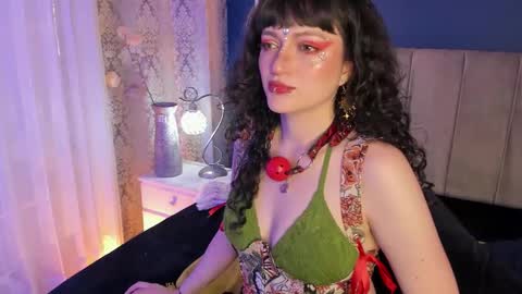 Snapshot of jeannesabatier chatting on September 27, 8:14 pm Jean online show from September 27, 8:14 pm