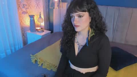 Snapshot of jeannesabatier chatting on October 14, 8:09 pm Jean online show from October 14, 8:09 pm