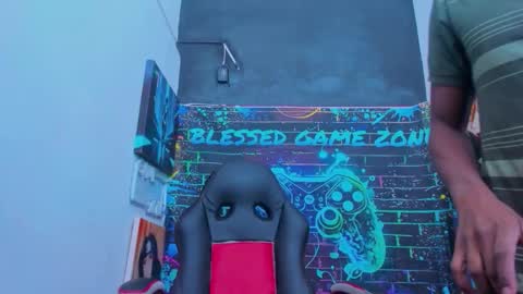 Snapshot of jeanpieroo26 chatting on February 16, 7:32 pm jeanpieroo26 online show from February 16, 7:32 pm