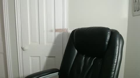 Snapshot of jeb5150 chatting on December 7, 3:47 am JE online show from December 7, 3:47 am