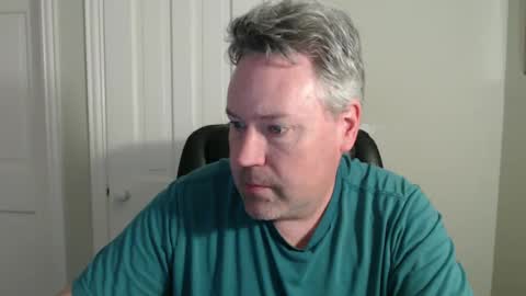 Snapshot of jeb5150 chatting on December 22, 7:10 pm JE online show from December 22, 7:10 pm