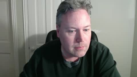 Snapshot of jeb5150 chatting on January 3, 4:11 am JE online show from January 3, 4:11 am