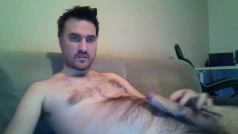 Snapshot of jebeni18 chatting on January 30, 8:10 pm somefucker6666 online show from January 30, 8:10 pm