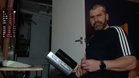 Snapshot of jediknight2 chatting on January 1, 9:41 pm Matt online show from January 1, 9:41 pm