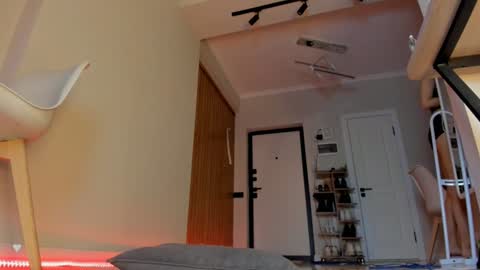 Snapshot of jee__son chatting on December 5, 5:28 pm jee__son online show from December 5, 5:28 pm