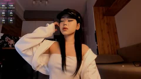 Snapshot of jee__son chatting on September 22, 1:35 pm jee__son online show from September 22, 1:35 pm