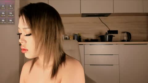 jee__son online show from April 14, 1:06 pm