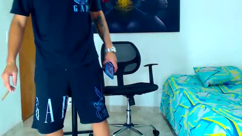 Snapshot of jeffer21_hot chatting on January 22, 6:52 am jeffer21_hot online show from January 22, 6:52 am