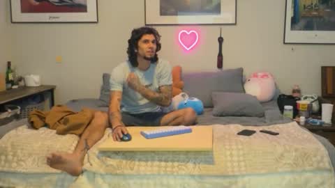 jeffrito0707 online show from February 14, 8:33 am