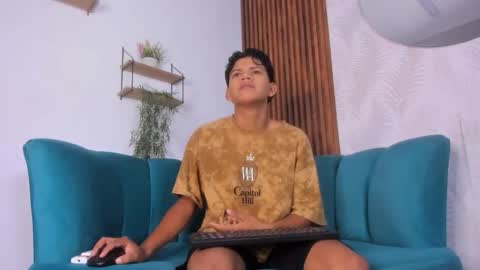 Snapshot of jeffry_wolvess chatting on February 6, 11:57 am Jeffry online show from February 6, 11:57 am