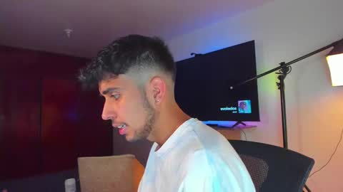 Snapshot of jei_cox chatting on October 7, 6:27 pm jei online show from October 7, 6:27 pm