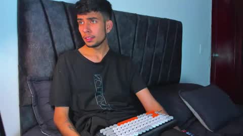 Snapshot of jei_cox chatting on October 14, 5:47 pm jei online show from October 14, 5:47 pm