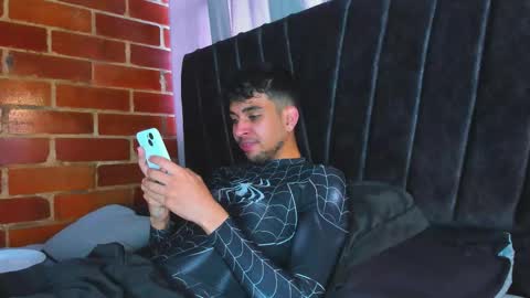 Snapshot of jei_cox chatting on November 28, 1:58 pm jei online show from November 28, 1:58 pm