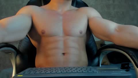 Snapshot of jeicob_gagnon chatting on September 9, 5:01 pm jeicob gagnon online show from September 9, 5:01 pm