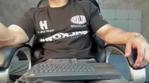 Snapshot of jeicob_gagnon chatting on September 11, 11:27 pm jeicob gagnon online show from September 11, 11:27 pm
