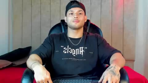 Snapshot of jeicob_gagnon chatting on September 30, 5:56 am jeicob gagnon online show from September 30, 5:56 am