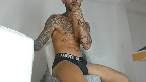 Snapshot of jeilertthh chatting on February 20, 6:28 am jeilertthh online show from February 20, 6:28 am