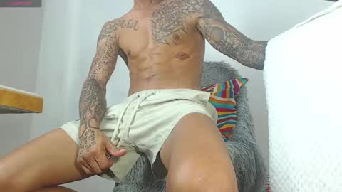 Snapshot of jeilertthh chatting on March 8, 6:10 am jeilertthh online show from March 8, 6:10 am