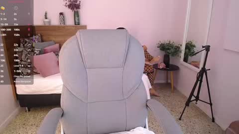 Snapshot of jeinnovemontenegr0 chatting on October 1, 12:00 pm jeinnovemontenegr0 online show from October 1, 12:00 pm