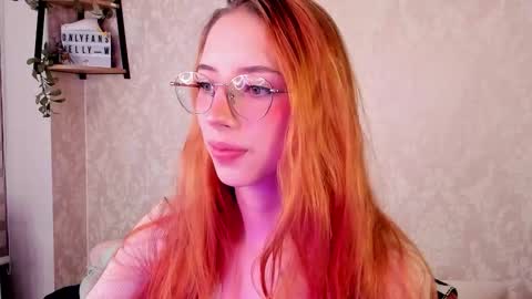 Snapshot of jelly_w5 chatting on November 23, 12:43 am Jelly online show from November 23, 12:43 am