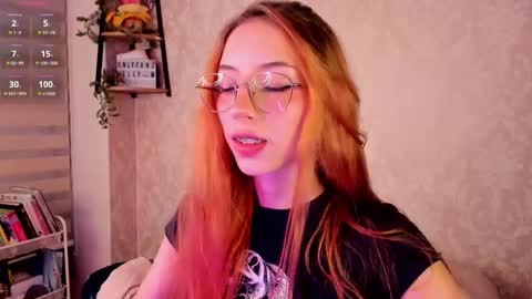 Snapshot of jelly_w5 chatting on November 23, 10:31 pm Jelly online show from November 23, 10:31 pm