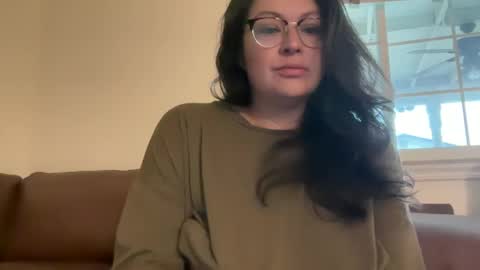 Snapshot of jellybeanin chatting on December 12, 5:04 pm Jelli online show from December 12, 5:04 pm