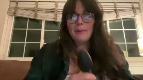 Snapshot of jellybeanin chatting on February 27, 5:45 am Jelli online show from February 27, 5:45 am