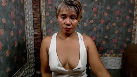 Snapshot of jemm36 chatting on January 11, 2:52 am Jem online show from January 11, 2:52 am