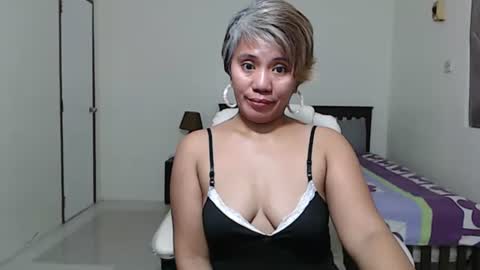 Snapshot of jemm36 chatting on February 20, 6:24 pm Jem online show from February 20, 6:24 pm