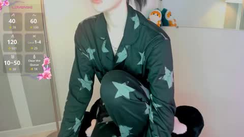 Snapshot of jenayorteg chatting on November 6, 11:11 am Molly online show from November 6, 11:11 am