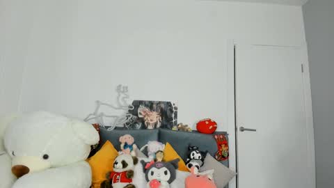 Snapshot of jenie_fire chatting on December 27, 4:32 pm Dolly online show from December 27, 4:32 pm