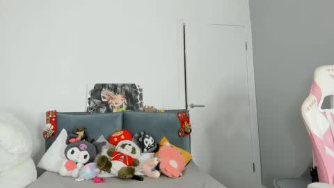 Snapshot of jenie_fire chatting on January 23, 7:40 pm Dolly online show from January 23, 7:40 pm