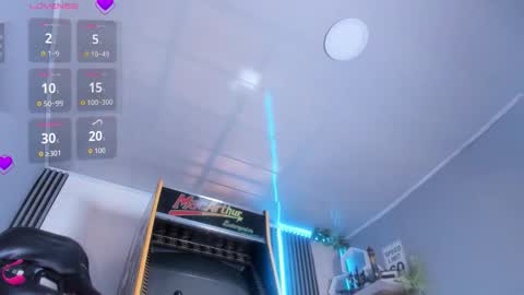 Angie online show from October 21, 7:47 pm