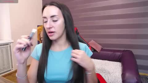 Snapshot of jeniferstone chatting on October 28, 7:56 am Kira online show from October 28, 7:56 am