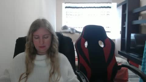 JenisAndPeter online show from March 2, 10:35 am