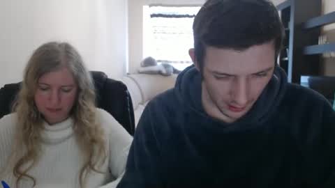 JenisAndPeter online show from March 7, 10:45 am