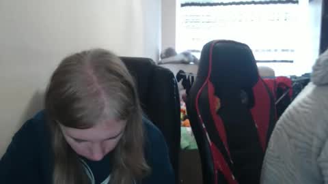 JenisAndPeter online show from October 31, 7:42 am