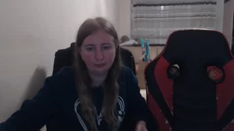 JenisAndPeter online show from December 2, 7:09 pm