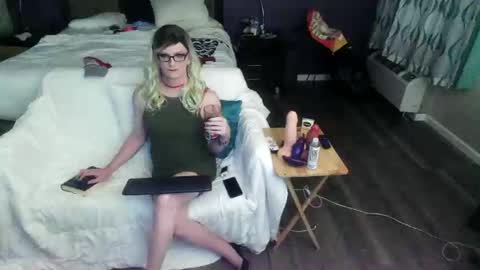 Jenna Cross online show from November 8, 2:34 am