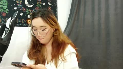 Snapshot of jennatyan chatting on October 9, 2:26 pm JENNA online show from October 9, 2:26 pm