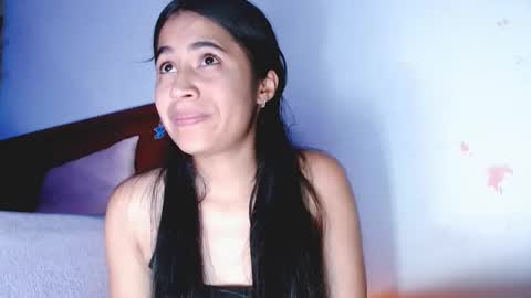 jenner_lena online show from April 19, 8:13 am