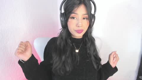 Jenner online show from December 27, 3:42 am