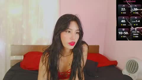 Jenner online show from April 19, 7:27 pm