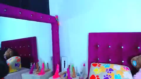 jenn online show from September 27, 7:13 am