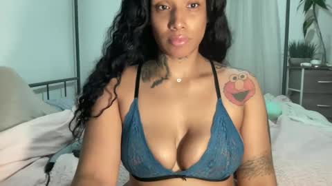 Snapshot of jenni_cash chatting on December 9, 7:17 am Mistress Jenni online show from December 9, 7:17 am
