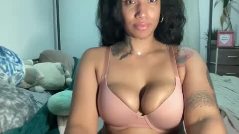 Snapshot of jenni_cash chatting on January 31, 7:50 am Mistress Jenni online show from January 31, 7:50 am