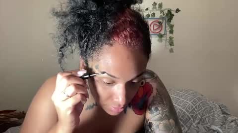 Snapshot of jenni_cash chatting on September 28, 9:53 pm Mistress Jenni online show from September 28, 9:53 pm
